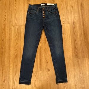 BNWT Loft Modern Skinny button jeans